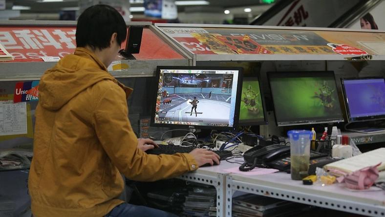 在新时代,同样有无本万利的盗版游戏生意